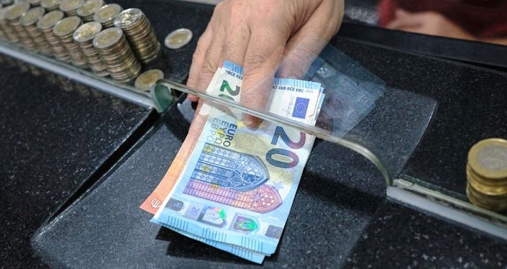 Leku fiton terren ndaj monedhave të huaja, investimet dhe turizmi ndikojnë në stabilitet